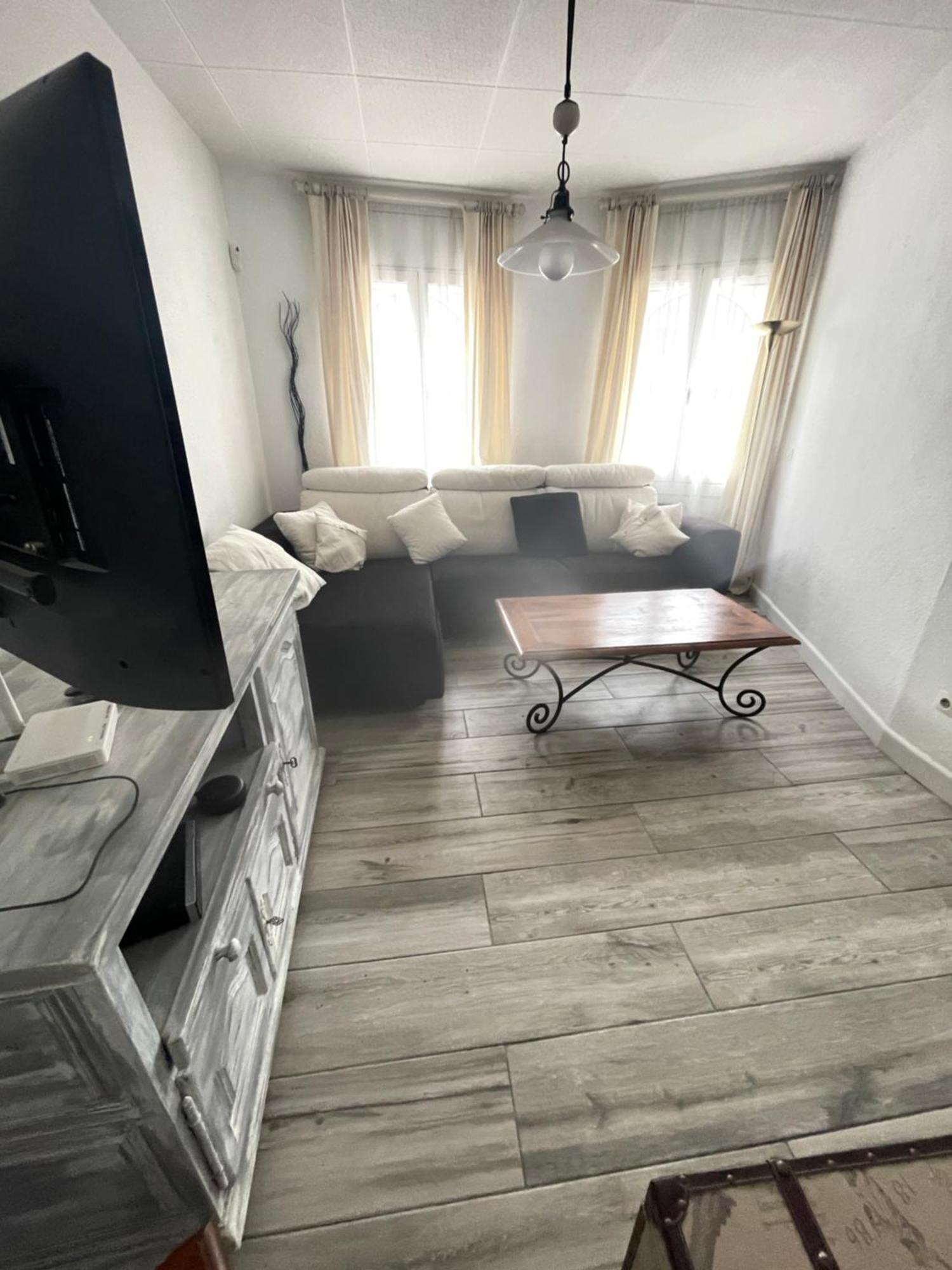 Charmante Villa Avec Piscine Dans Les Canaux Ampuriabrava Exterior foto